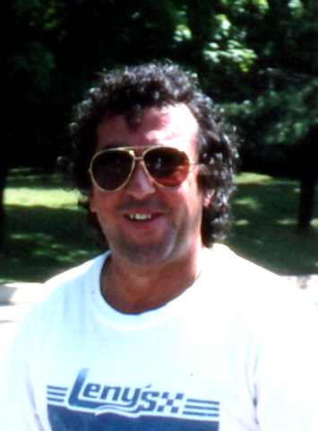 This image has an empty alt attribute; its file name is don.jpg